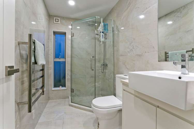 42 Remuremu Street Long Bay_27