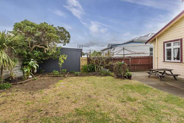 106 Onepu Road Lyall Bay_1