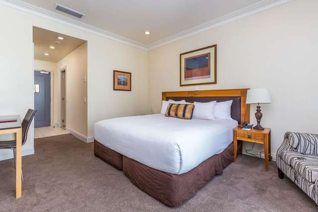 LARGE STUDIO+ SEAVIEW+ BALCONY+GYM