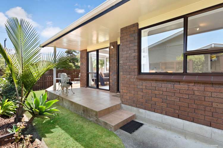 3/10 Corrella Road Belmont_13