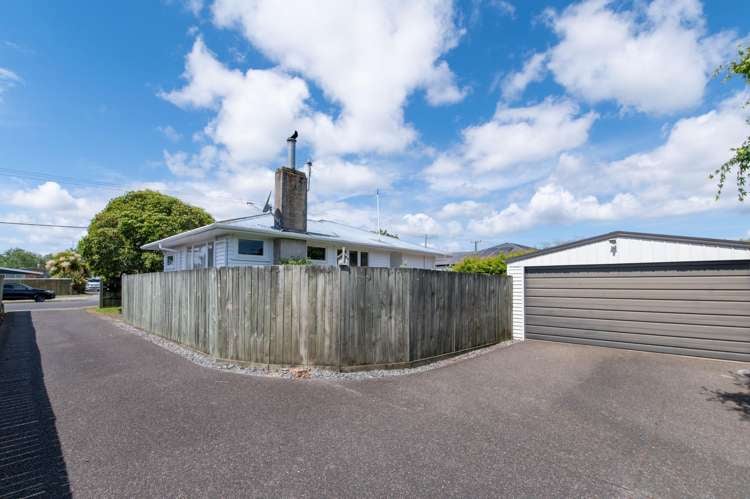 13 Iles Road Lynmore_14