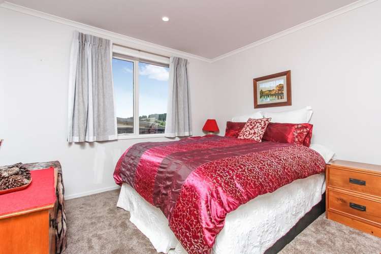 6 Knoll Rise Pukekohe_17