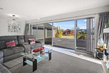 10 Rutherford Crescent_3