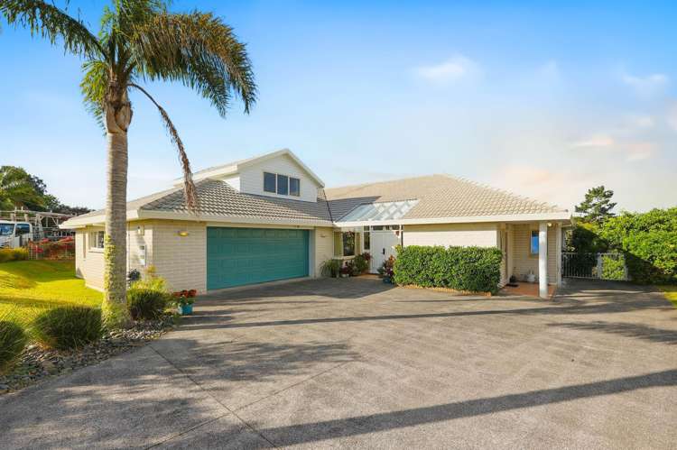 22 Windfall Grove Greenhithe_33