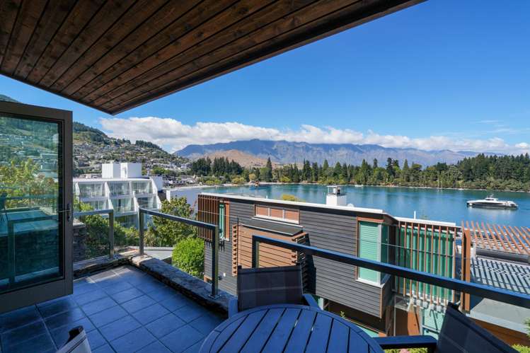 2/10 Lake Street Queenstown_1