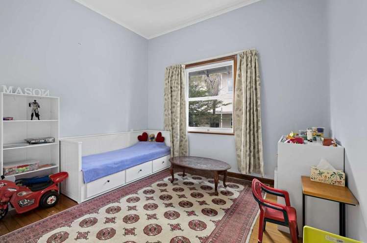 1/221 Onewa Road 10868_10