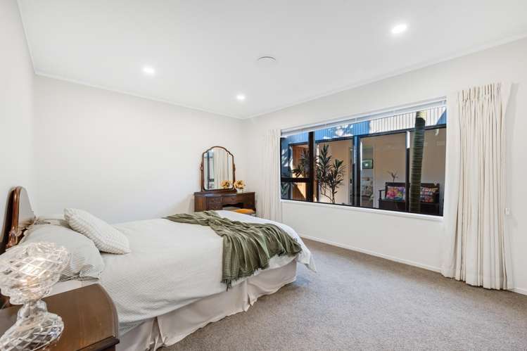 20 Butley Drive Farm Cove_18