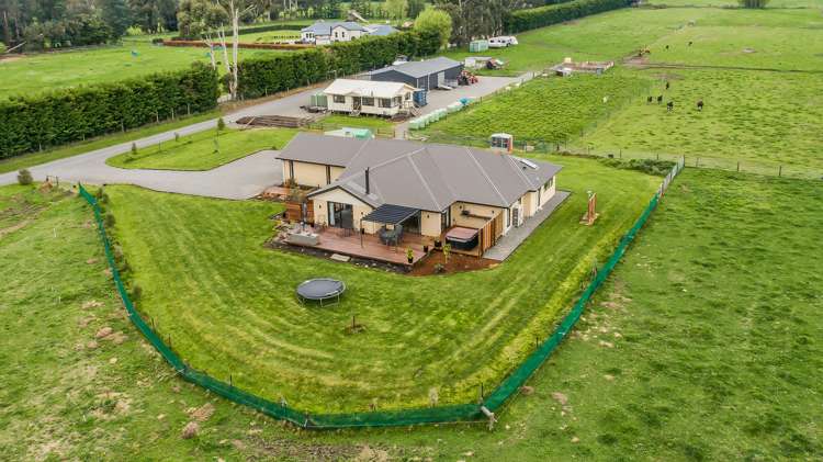 80 Mulcocks Road Flaxton_25