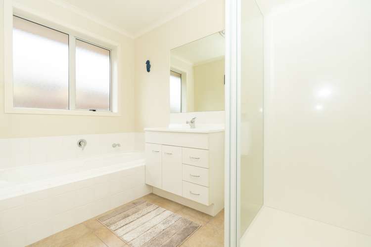 24 Mickelson Avenue Rototuna_21