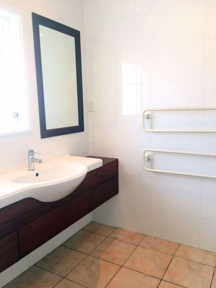 86a Pupuke Road Hillcrest_17