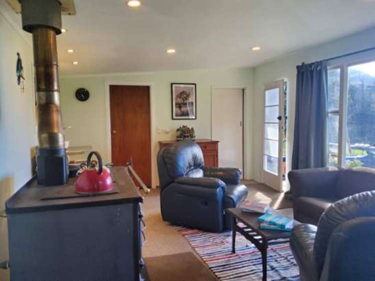 254 Doughboy Road Kokatahi_9