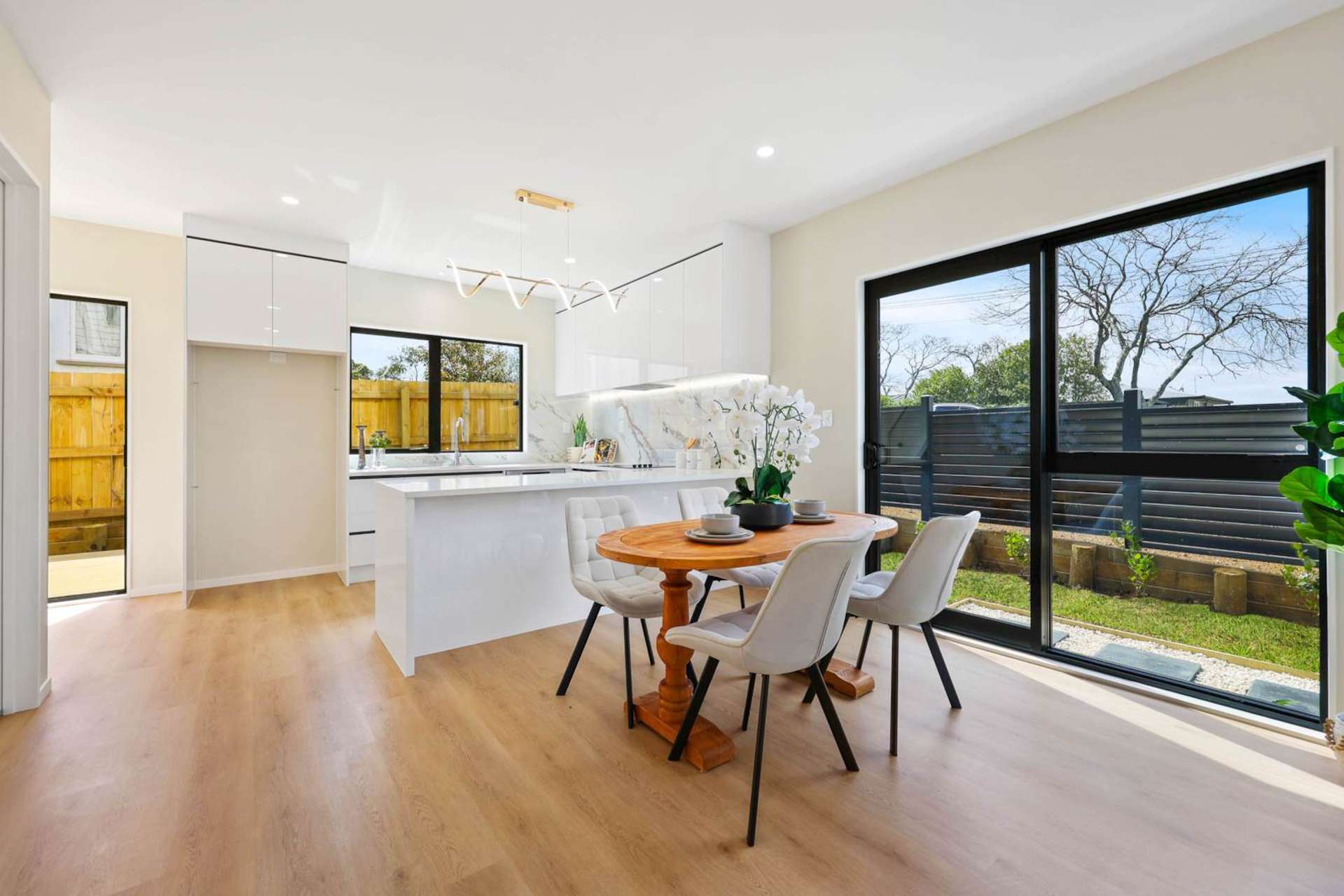 63d Commissariat Road Mount Wellington_0