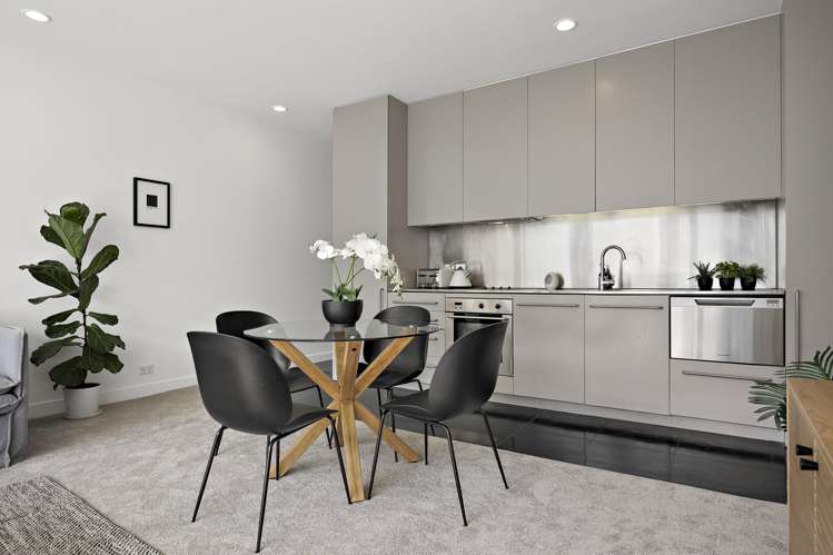 2a/8 Fisher-Point Drive Auckland Central_8