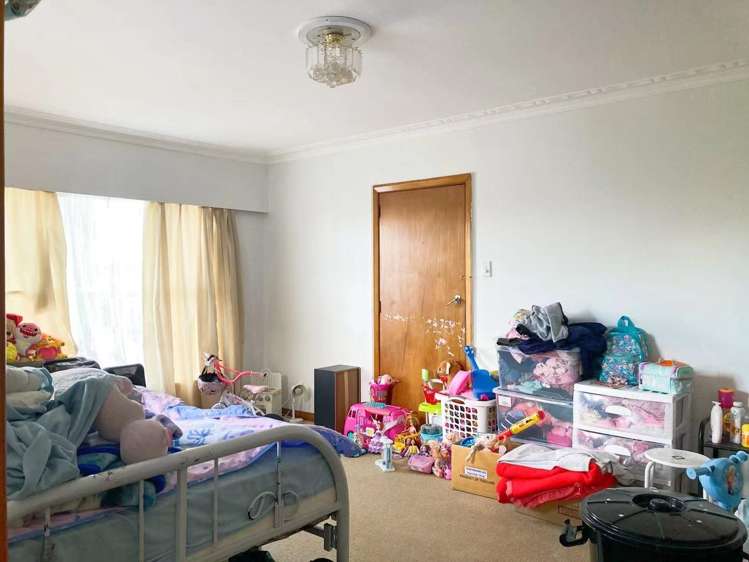 66 Roberts Road Te Atatu South_3