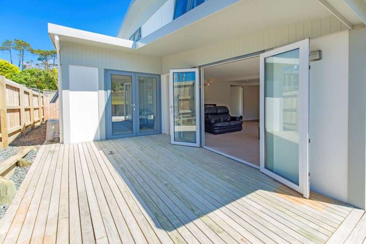 9c Brandon Road Manly_9