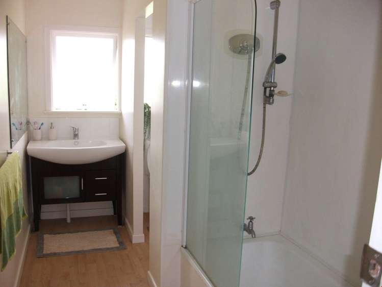 5 Bloomfield Place Epsom_11