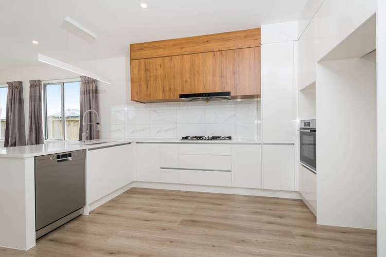 12 Kokowai Parade Hobsonville_5