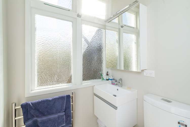 2/14 Up Oroua Street Eastbourne_12