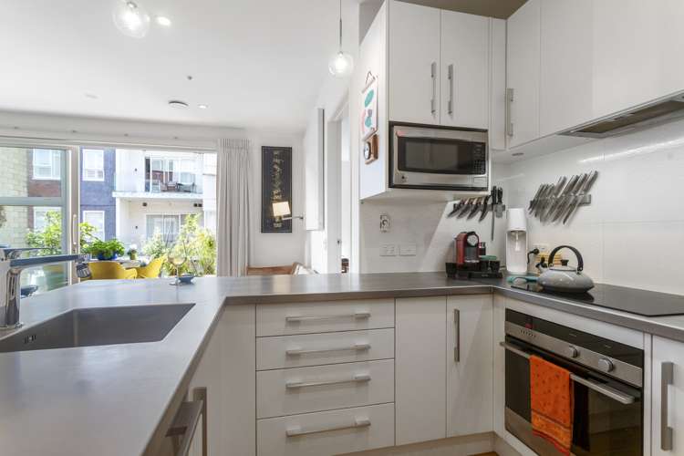 204/64 Surrey Crescent Grey Lynn_8