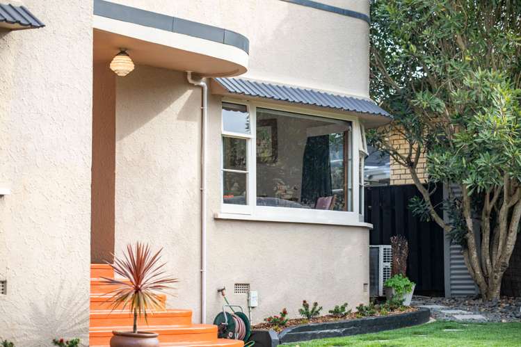 1307 Victoria Street_0