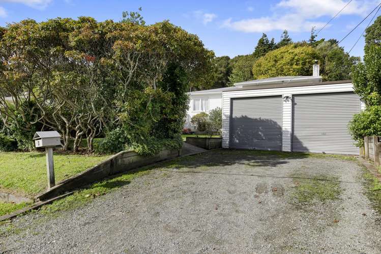 9 Holland Street Wainuiomata_13