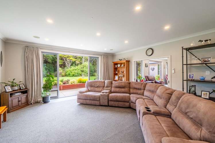 47 Matua Grove Otatara_4
