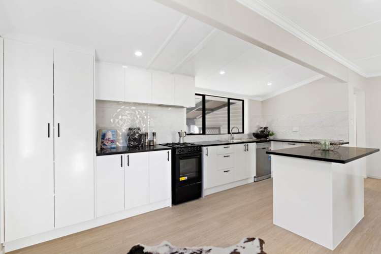 14 Plunket Avenue Papatoetoe_13