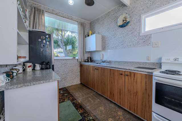 8 Matai Street Kaka Point_4