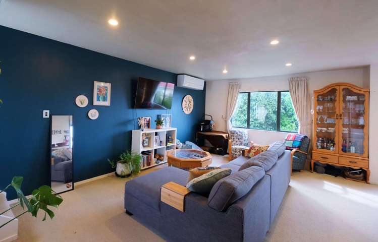 2/202 Taharepa Road Central_7