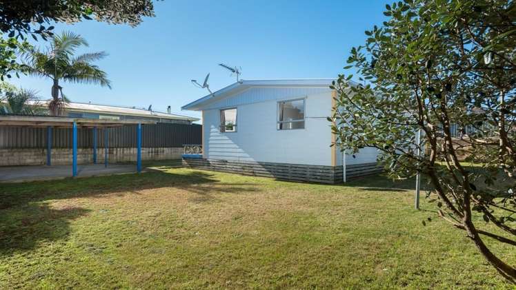 1/1240 Papamoa Beach Road Papamoa_13