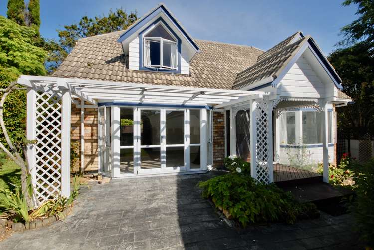 2/140 Nile Road Milford_1