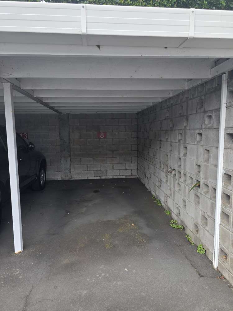 8/12 CRESCENT ROAD Epsom_18