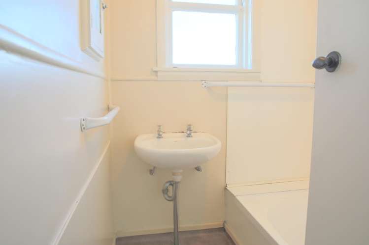 65 Lithgow Street Glengarry_16