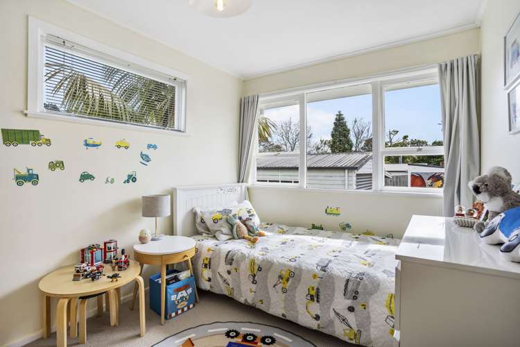 2/32 Paragon Avenue Beach Haven_8