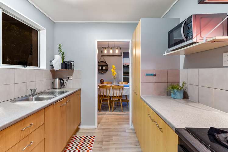 1/82a Captain Scott Road Glen Eden_9