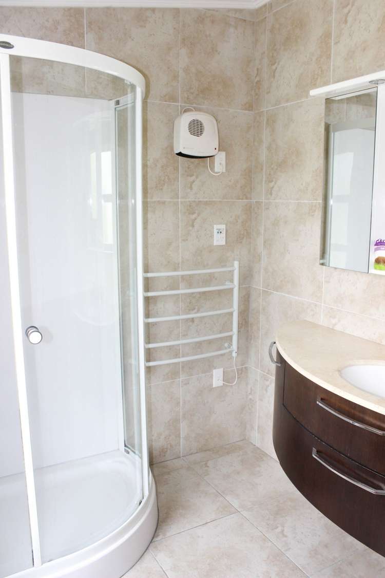 4/10 Blomfield Spa Takapuna_7