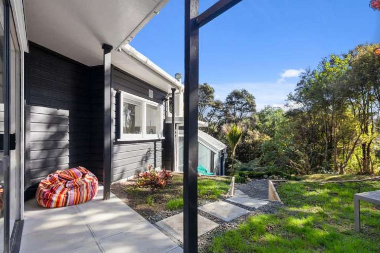 1080 Sandspit Road Sandspit_17