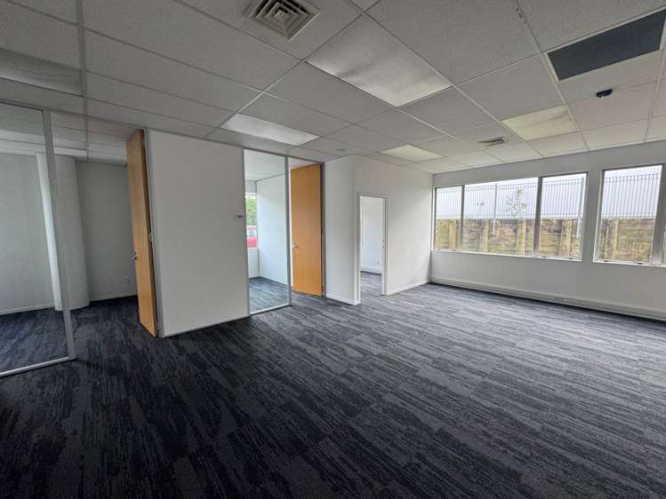 Unit A/44-46 Constellation Drive Rosedale_1