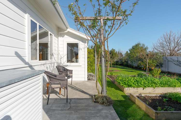 2 Naples Street Martinborough_14