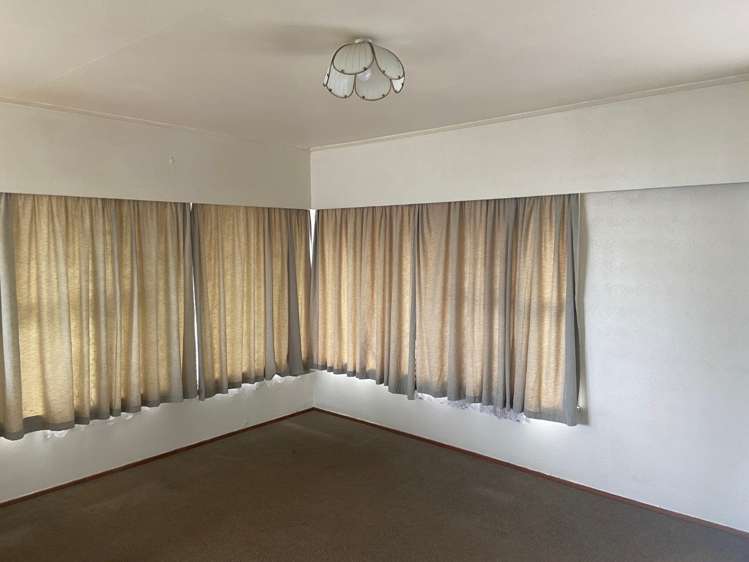 2/4 Anne Road Hillcrest_2