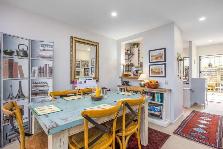 10/92 Bush Road Albany_7