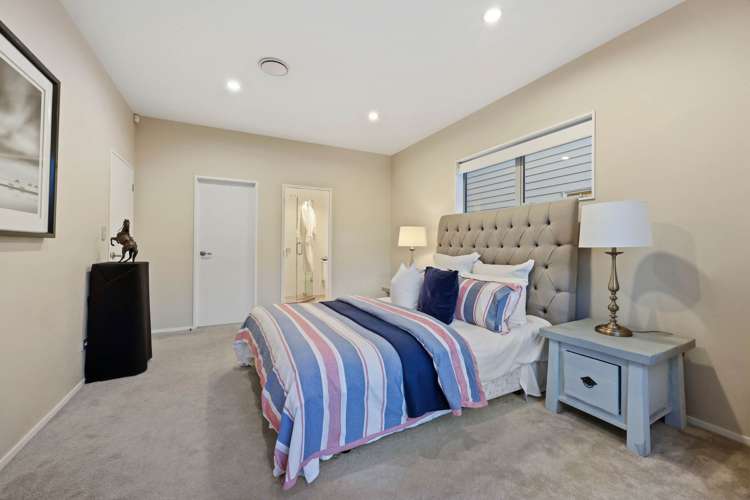 31 Rosewell Crescent Flat Bush_13