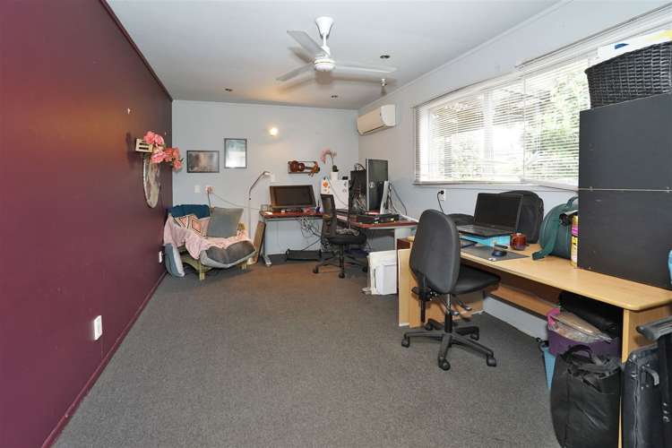 72 Enderley Avenue Enderley_13