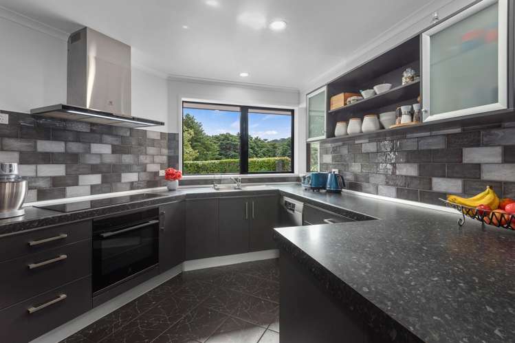 75 Tudehope Road Matarau_10