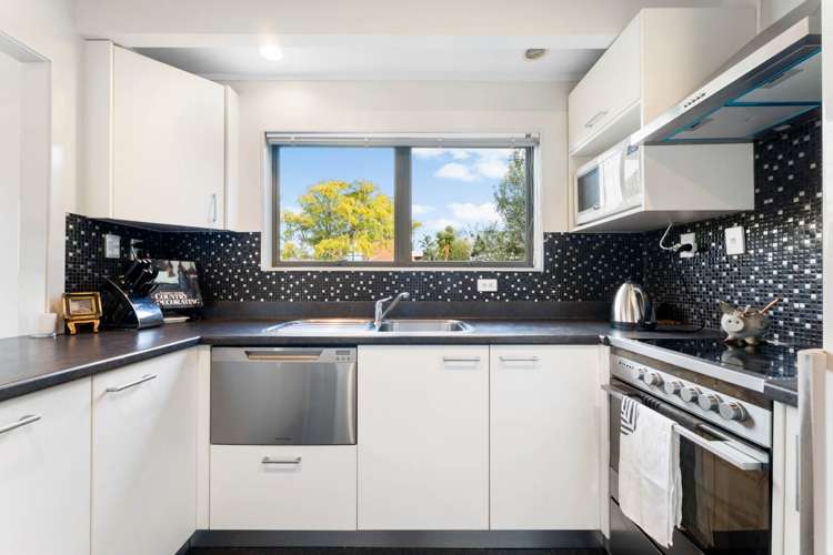 63 Kirby Street Glendene_14