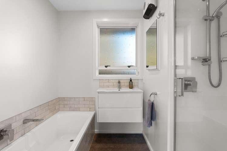 5 Helmsdale Street Burwood_13