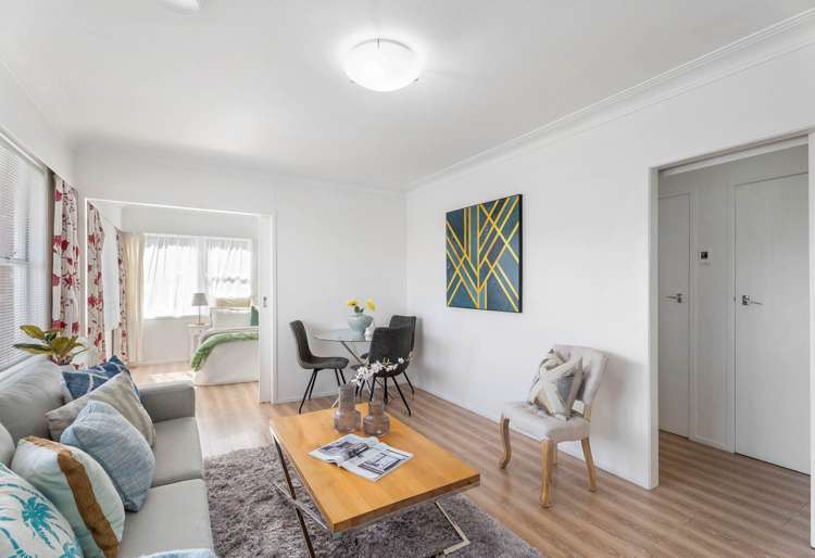 1/19 Hayr Road Three Kings_1