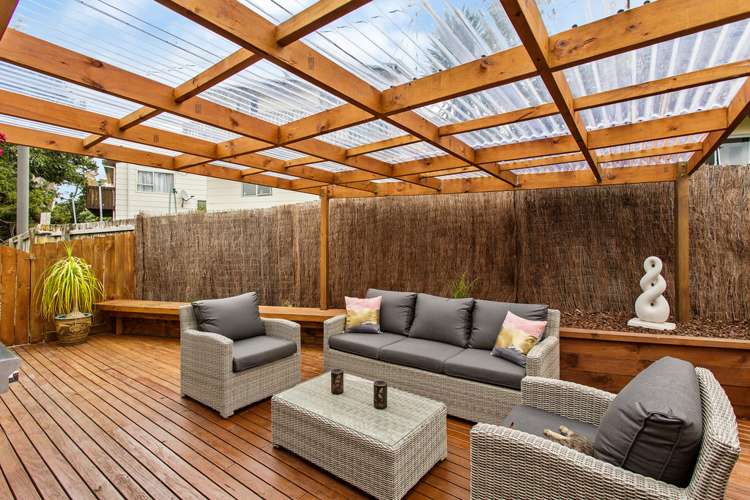 1/49a Lancaster Road Beach Haven_7