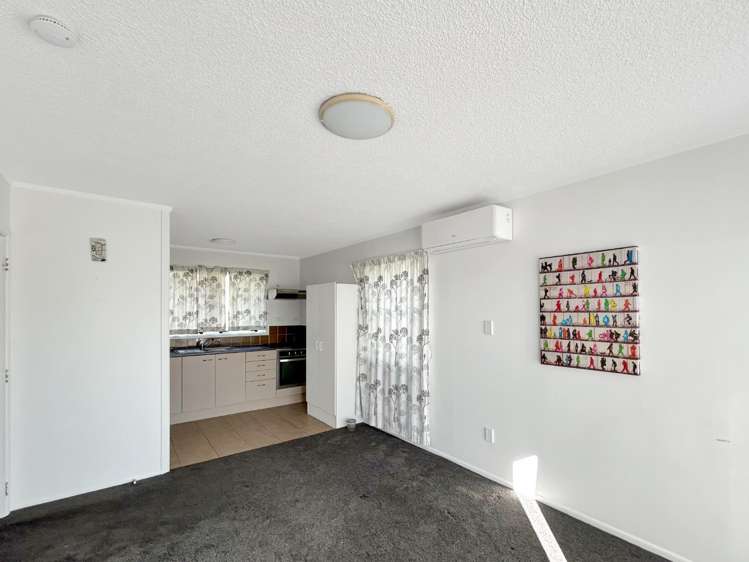 18 Oak Place 11139_1