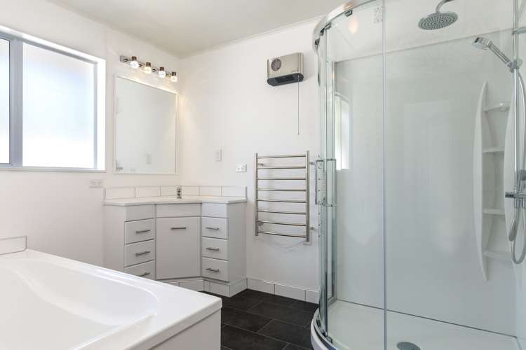 66a Inkerman Street Renwick_11